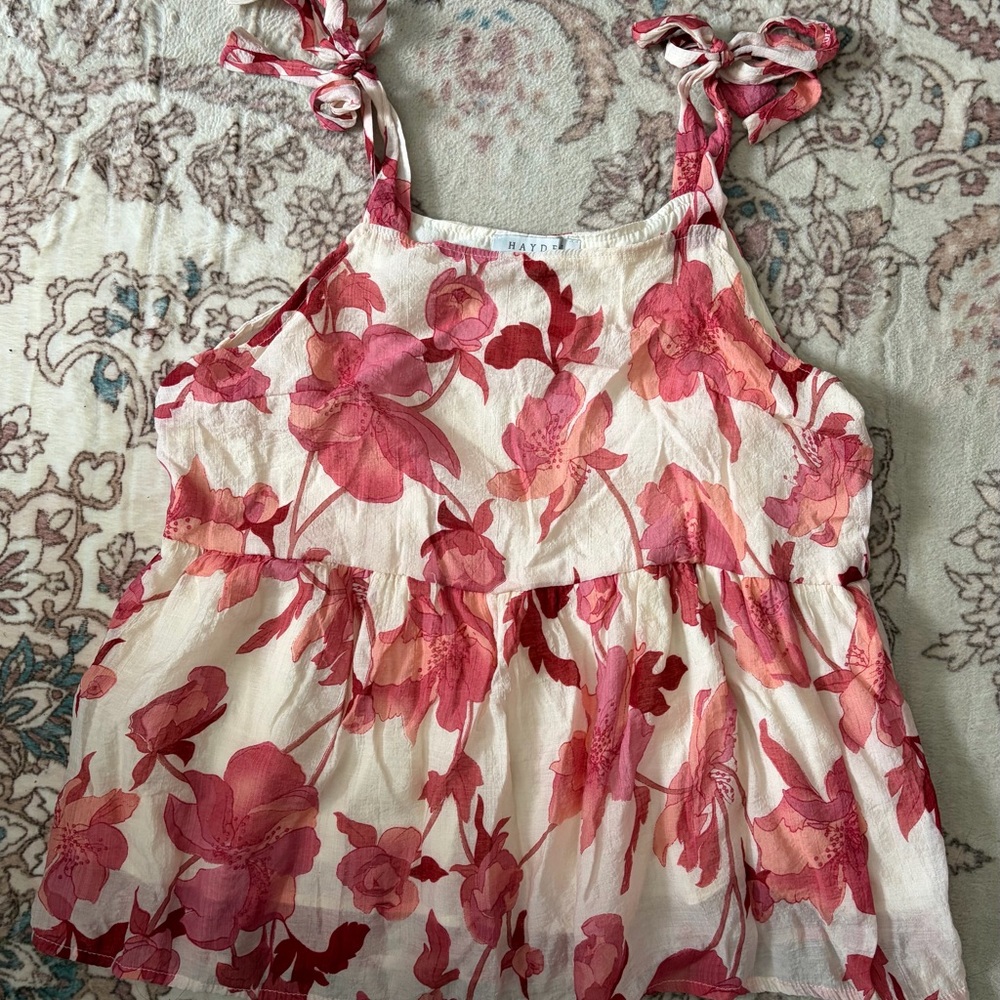 Hayden Textured Floral Tie Shoulder Hankerchief Top Large